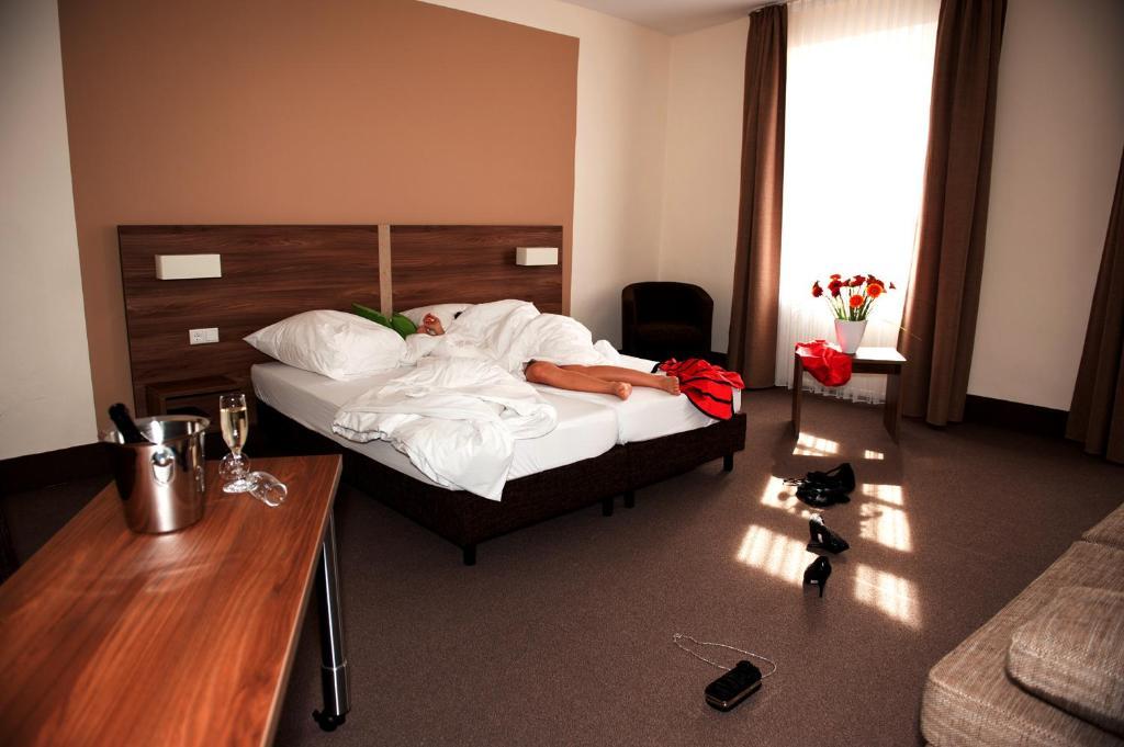 Hotel Adler Eichstatt Bilik gambar