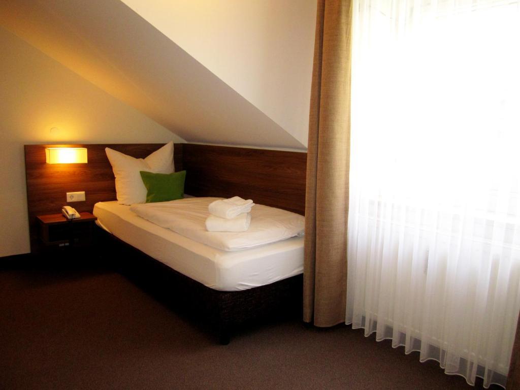 Hotel Adler Eichstatt Bilik gambar